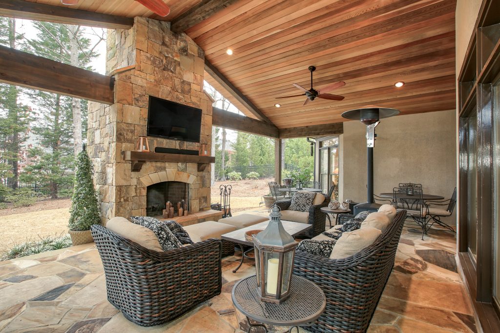 custom outdoor renovations