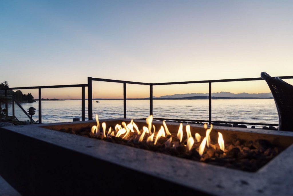 beach front view with a natural gas fire pit
©SeaRick1